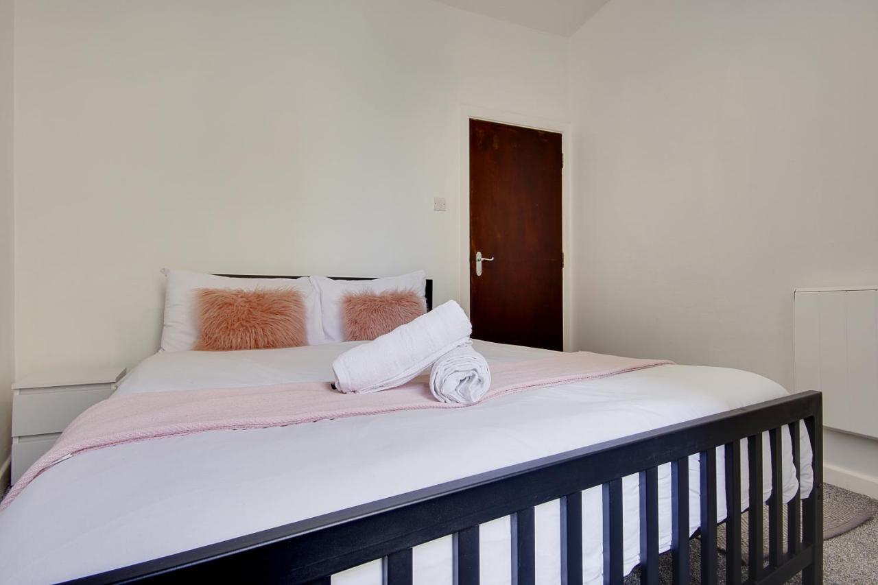 בורנמות' Sea La Vie Apartment מראה חיצוני תמונה
