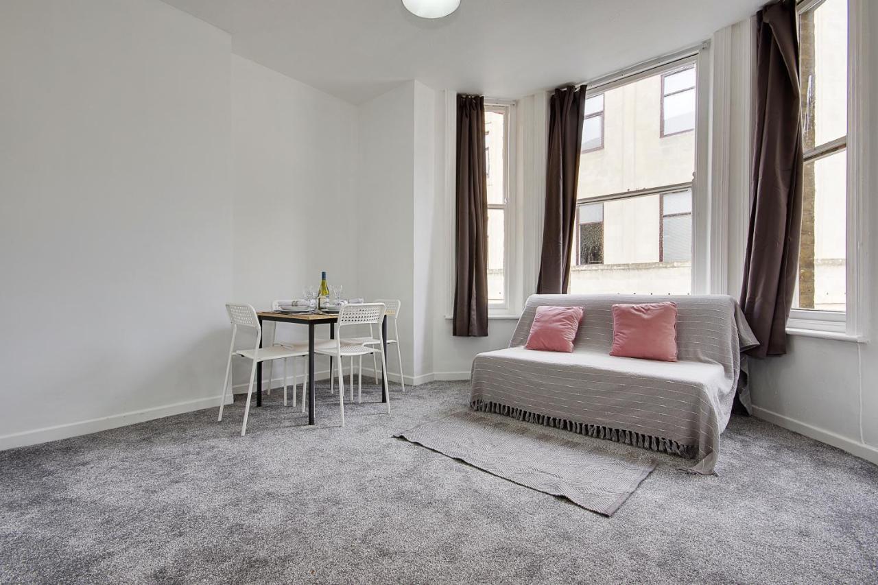 בורנמות' Sea La Vie Apartment מראה חיצוני תמונה